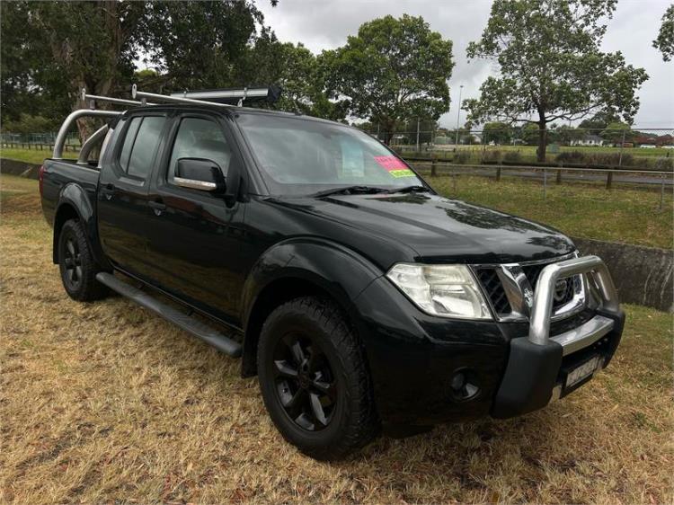 2013 NISSAN NAVARA DUAL CAB P/UP ST (4x4) D40 MY12