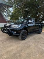 2017 TOYOTA HILUX DUAL CAB UTILITY SR5+ (4x4) GUN126R MY17